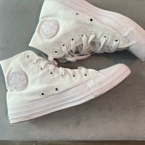 White converse all star